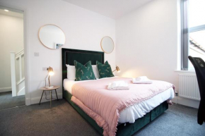 NEW Light & Airy 3 Bed Getaway - Wifi - Netflix - Comfort